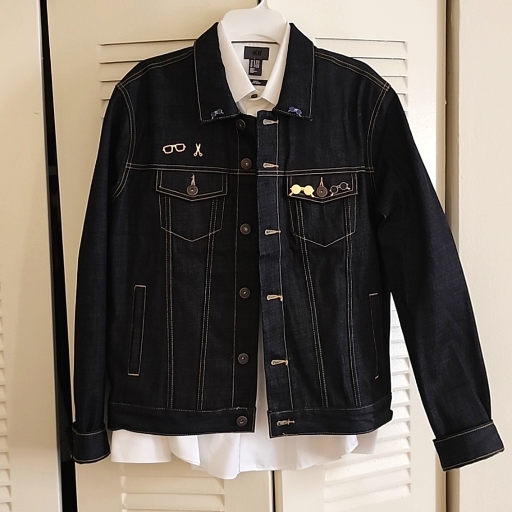 Men denim jacket + white dress shirt